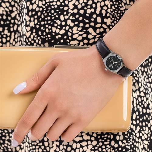 Women's Casio Watch LTP-V006L-1B2