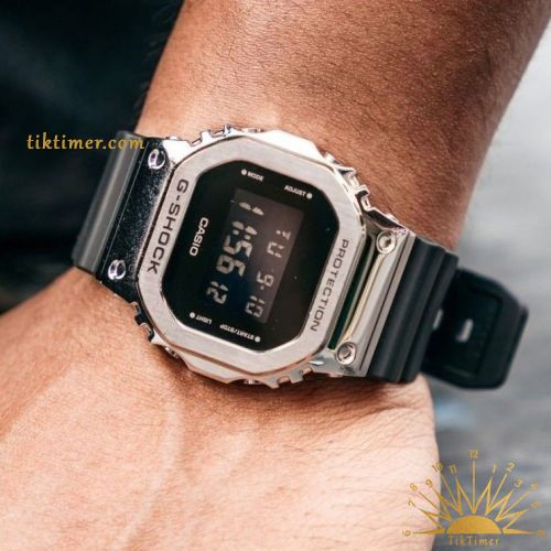Men's Casio G-Shock - GM-5600-1DR